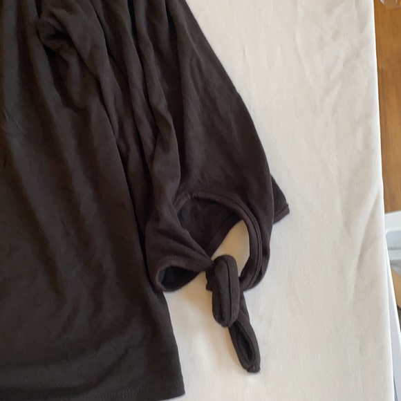 Pebble and Stone off the shoulder black top. S - Picture 3 of 10